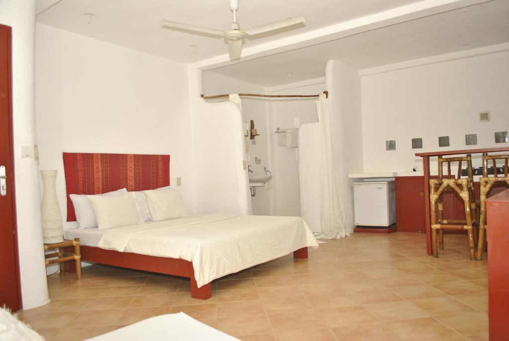 Balabag  Artista Beach Villa חדר תמונה